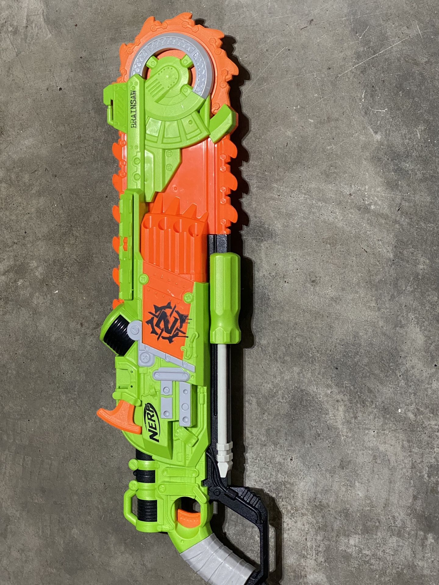 Nerf Zombie Strike Blaster Soft Dart Gun - Chainsaw Green