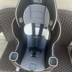 GRACO Car Seat