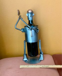 ALCOHOL / WINE, BOTTLE HOLDER, METAL ART, GOLFER (50% OFF SALE)
