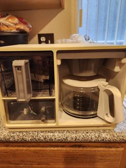 Vintage 70s Black @ Decker Coffee Maker Clock