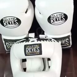 16oz Gloves And M Head Gear