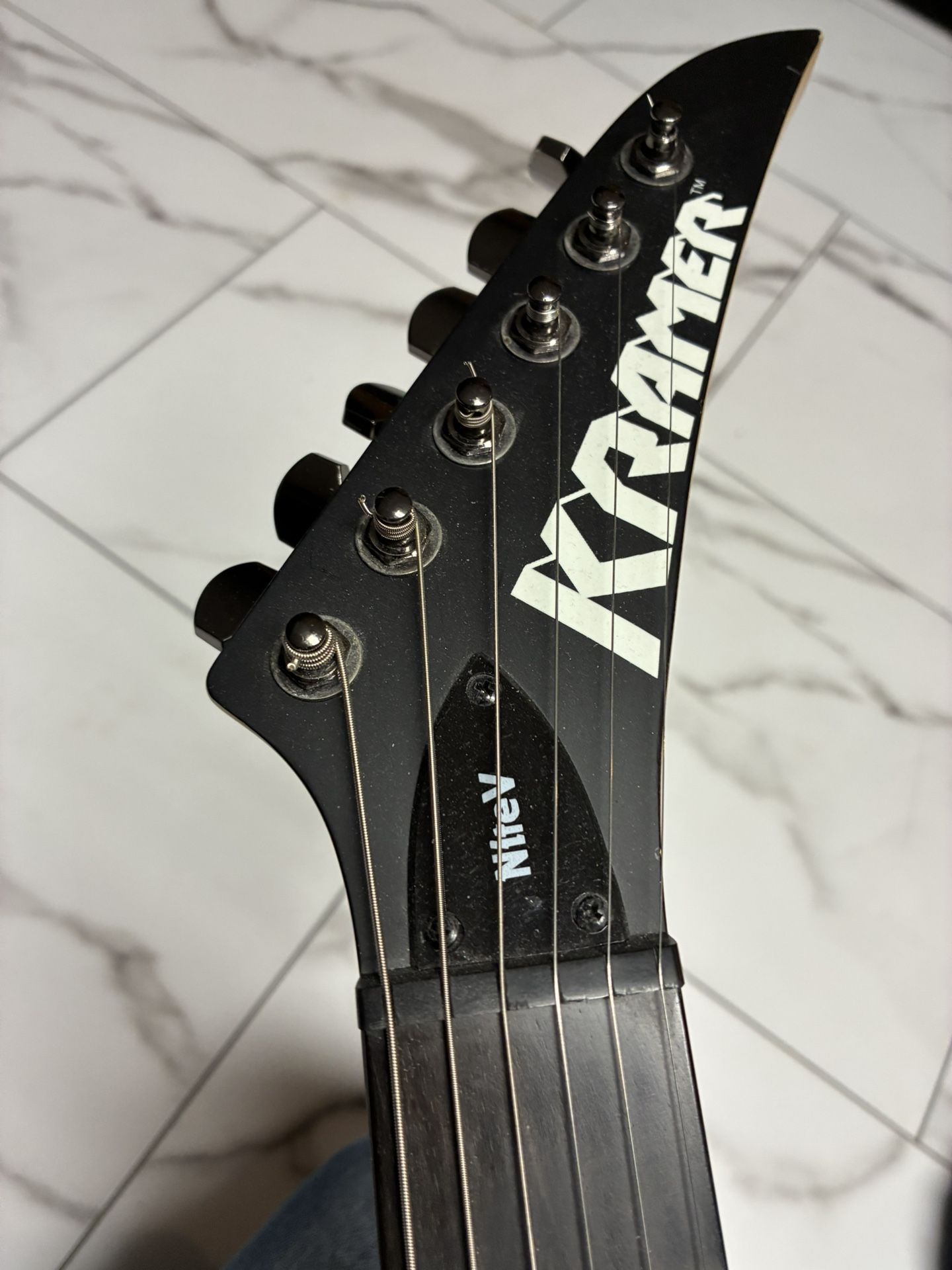 Kramer Nite V electric guitar