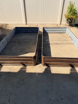 Galvanized raised garden bed