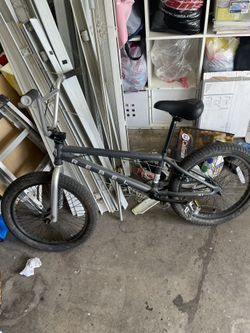 Mongoose Bmx Style Bike