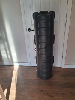 Hard case. Golf ,golfing, equipment, travel traveling case ,sports equipment outdoor sports equipment, sporting goods