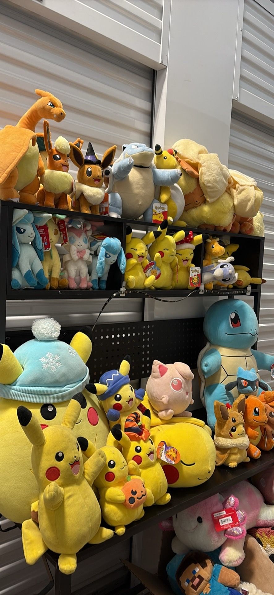 36 Pokemon plush lot