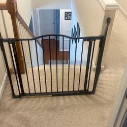 Extra Wide Gate For Pets Or Children 