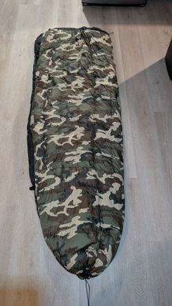 22.6 Hammock Gear Burrow 30 Degree Top Quilt