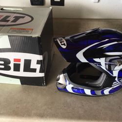 Bilt Helmet Youth Size L   New In The Box  