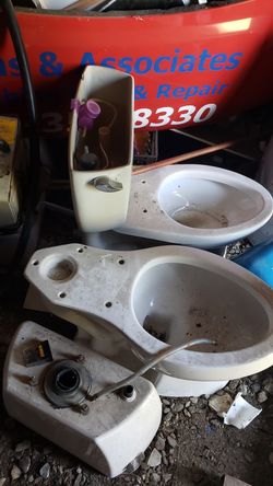 Toto Gravity Flow toilet