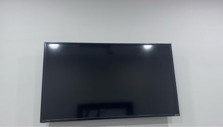 Vizio- LED TV E-55 E2