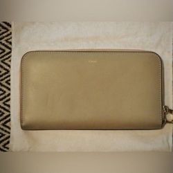 Chloe Zip Around Wallet 