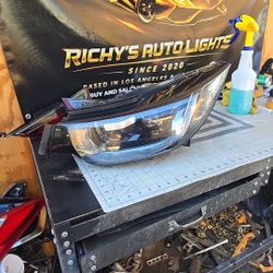 2018-2021 BMW I3 Left Driver Side Headlight OEM (contact info removed)7759