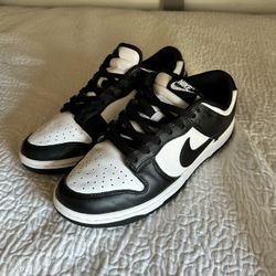 Nike Dunks Low Panda 