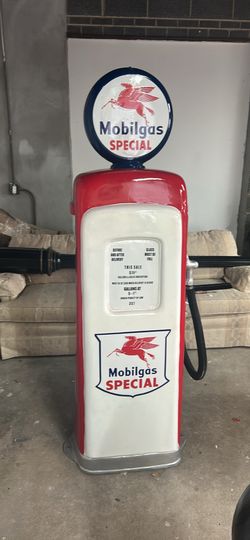 Decorative replicas of gasoline pumps!!!