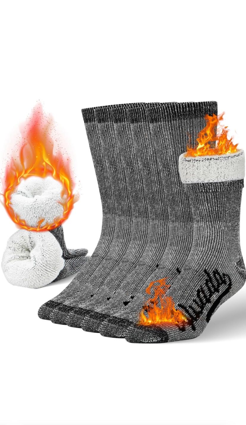 Alvada Merino Wool Hiking Socks Thermal Warm Crew Winter Boot Sock For Men & Women 3 Pair