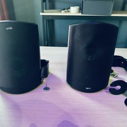 Polk Atrium 5 Outdoor/ Indoor Speakers (Pair) wt Brackets. Firm Price