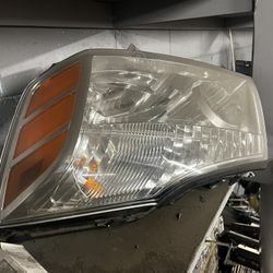Left headlight or a 2005 titan