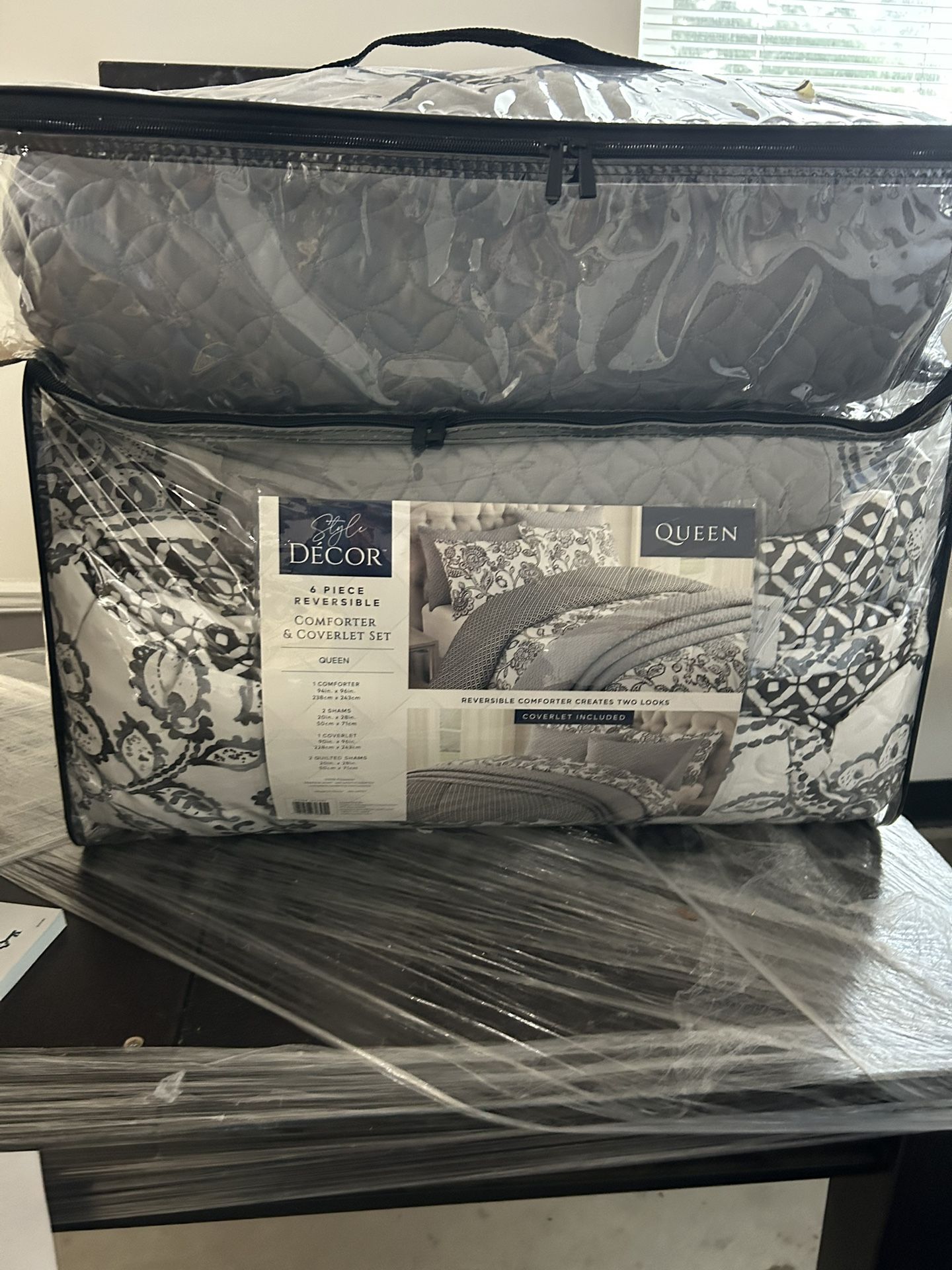 Queen Comforter