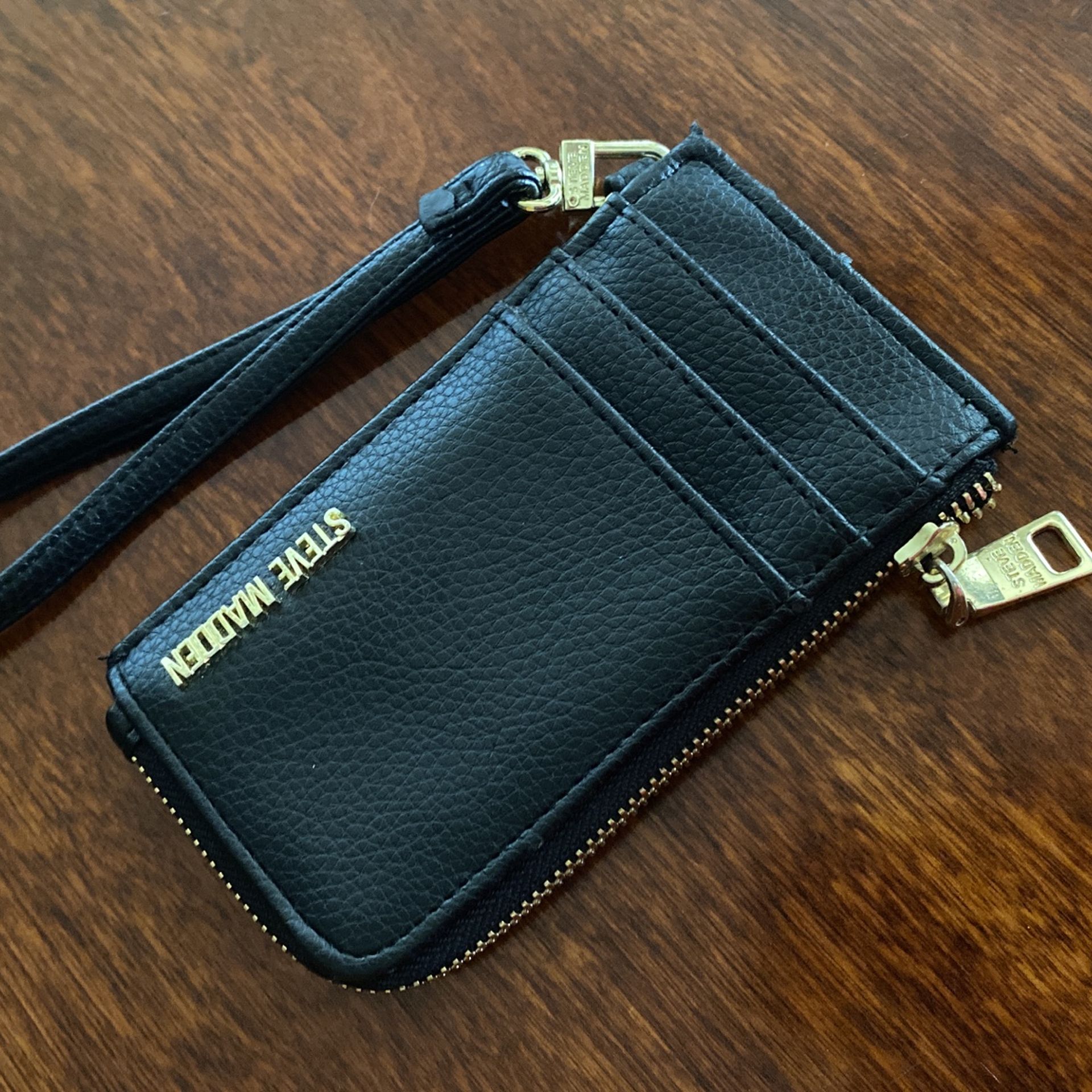 Steve Madden Black Wristlet Zip Around Card Case Leather