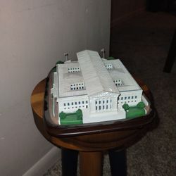 THE SUPREME COURT (Danbury Mint)