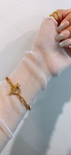 Stylish T-Bar Bracelet 