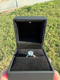 VVS1 2ct Engagement Ring