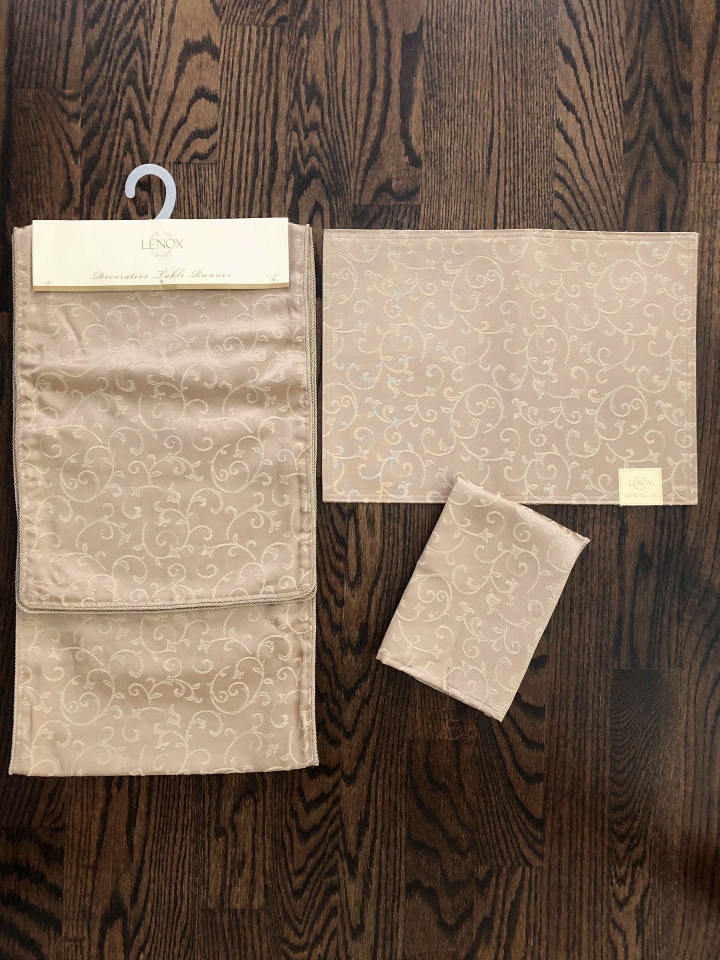 Lenox Opal Innocence Table Linens 