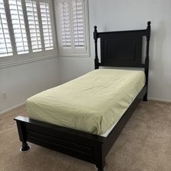 Twin Size Frame And Mattress 