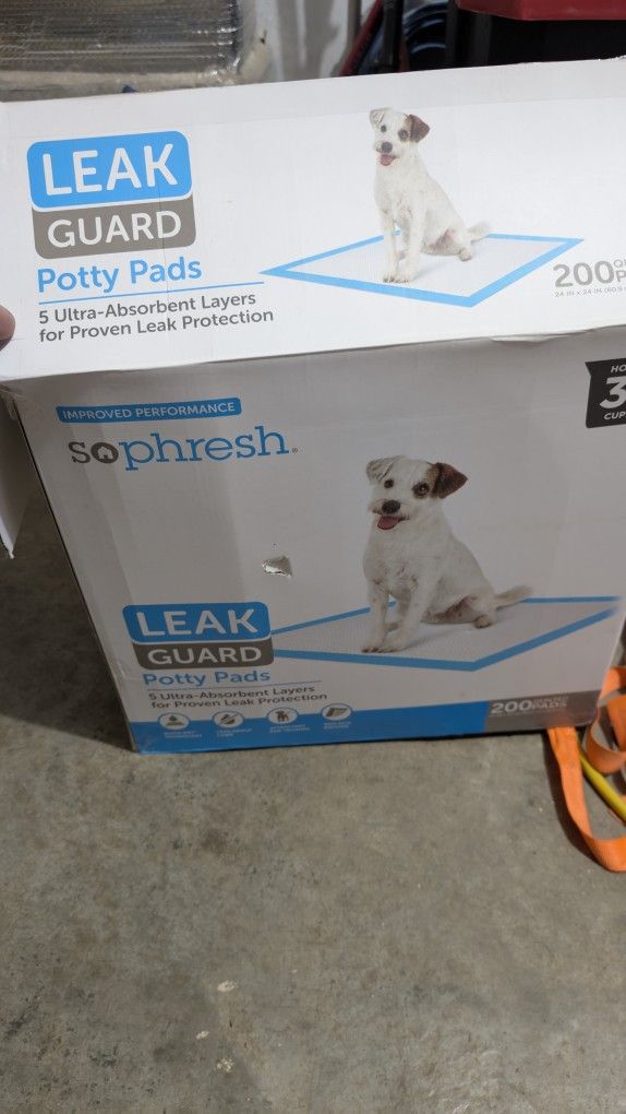 FREE !!! Doggy / Puppy -- Potty Pads / Training Pads
