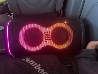 JBL  party box 120
