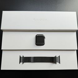 Apple Watch Series 6, Graphite Stainless Steel, 40mm