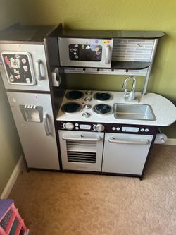 Wooded play kitchen