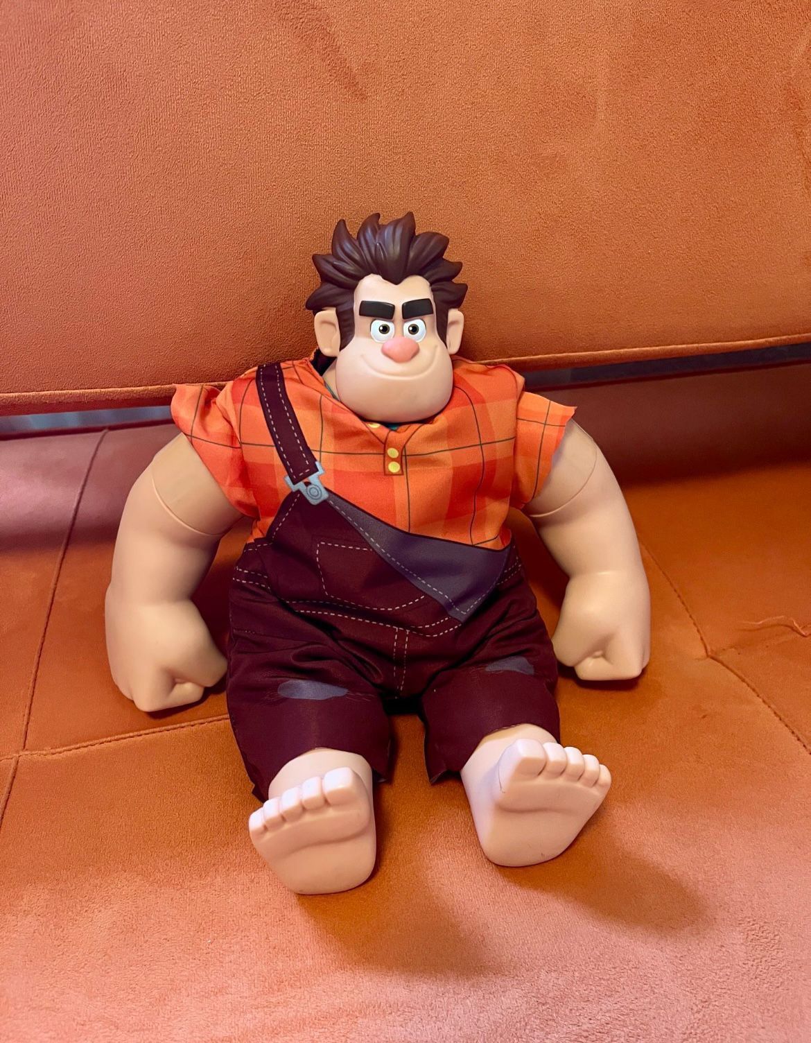 Bandai WRECK-IT RALPH 12" Deluxe Talking Action Figure