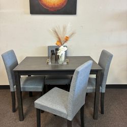 5pc Dining Room Table Set 