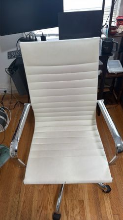 Modern White Office Chair – Super Comfortable – Moving Sale – $88 OBO