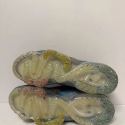 Men’s Size 9.5 - Nike Air VaporMax 2020 Flyknit Deep Royal Blue Multi