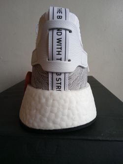 adidas gazelle silver green womens Adidas NMD R2 Primeknit White Black main image 1