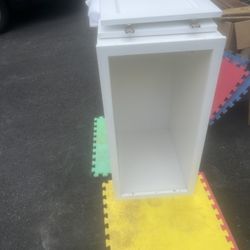 Cabinet- White Shaker