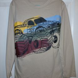 Boys Size 7 Longsleeves And A Hoodie