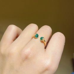 18k Gold Natural Emerald Diamond Ring