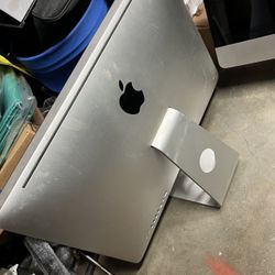 Apple Monitors For Parts- UNKNOWN CONDIITIONS