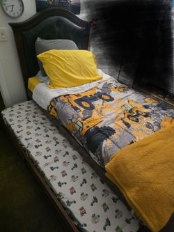 Toddler bed