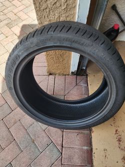 Neumático 225/40R18 Cosmo