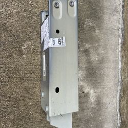 Tesla Model Y Front right extension bar 2025-2026