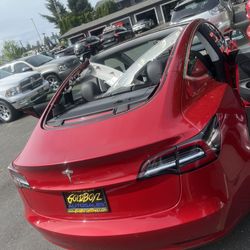 Tesla Model 3 Rear Windshield 