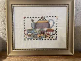 Cross stitch 10 x 12 gold frame