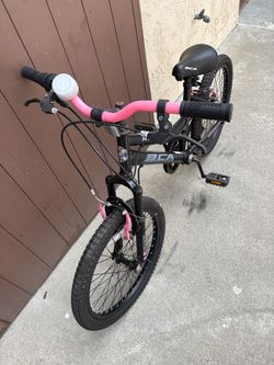 BCA Kobra Kids Mountain Bike – 20” – 6 Speed – Black & Pink