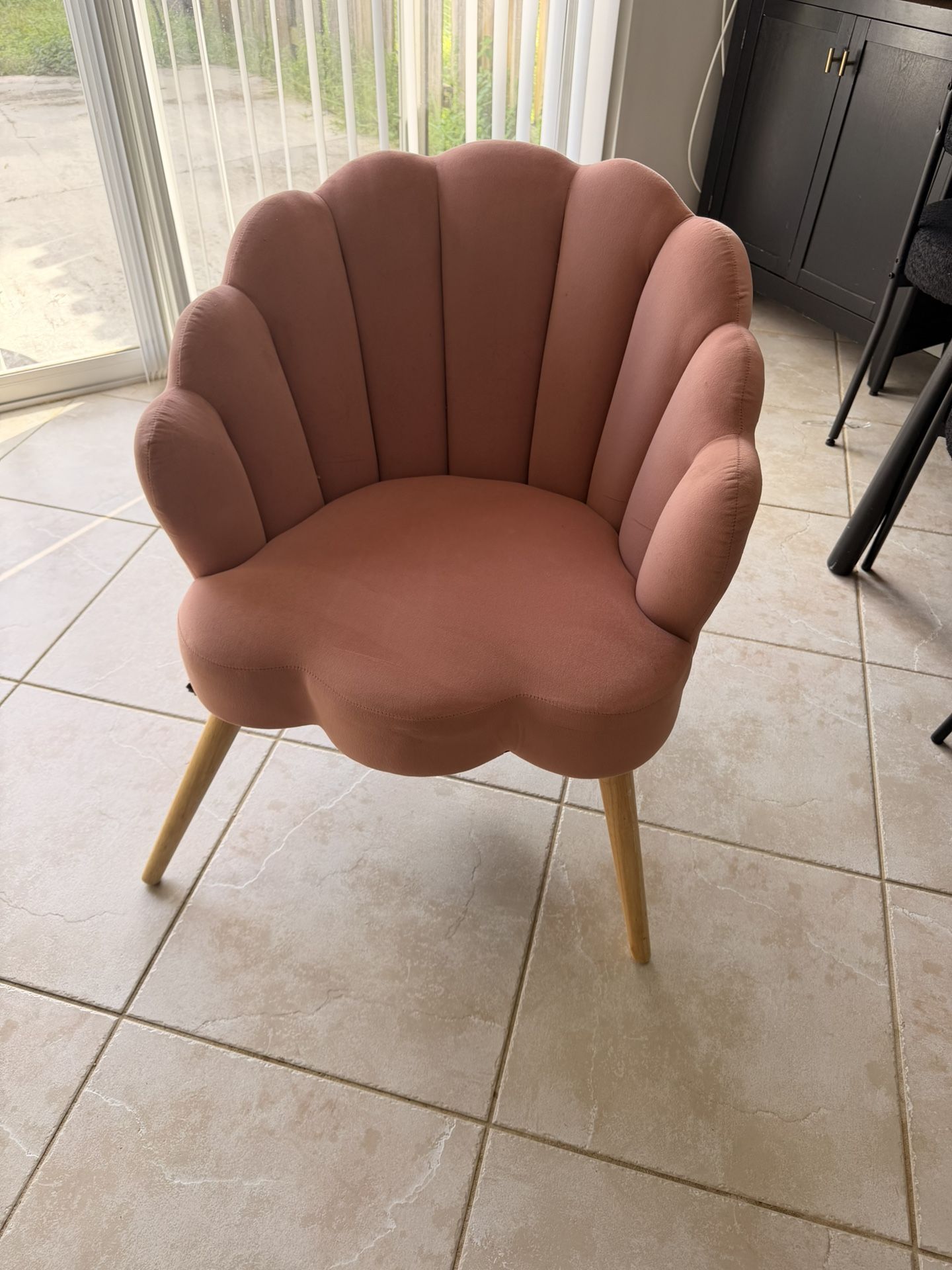Pink Scalloped Velvet Chair (damaged leg)