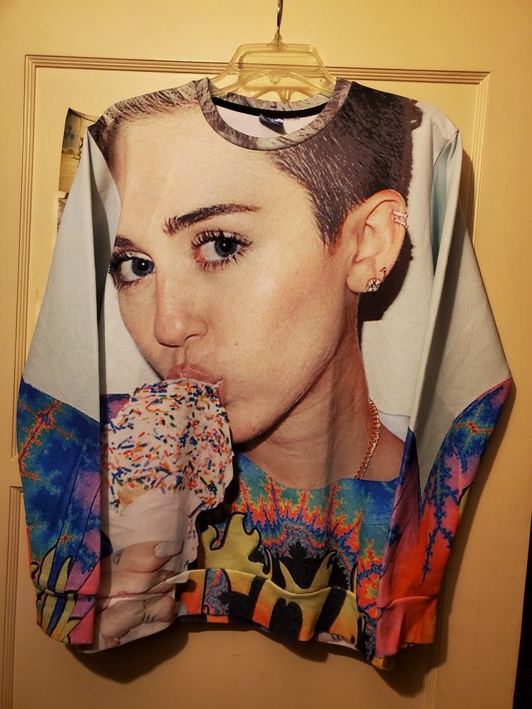 Mr 1991 Inc Miley Cyrus Shirt Sweatshirt Fits M